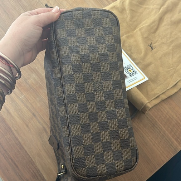 Authentic Louis Vuitton Neverfull PM - Picture 15 of 16